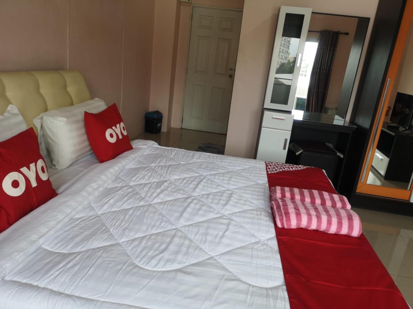 Kjs Pattaya Hotel Luaran gambar