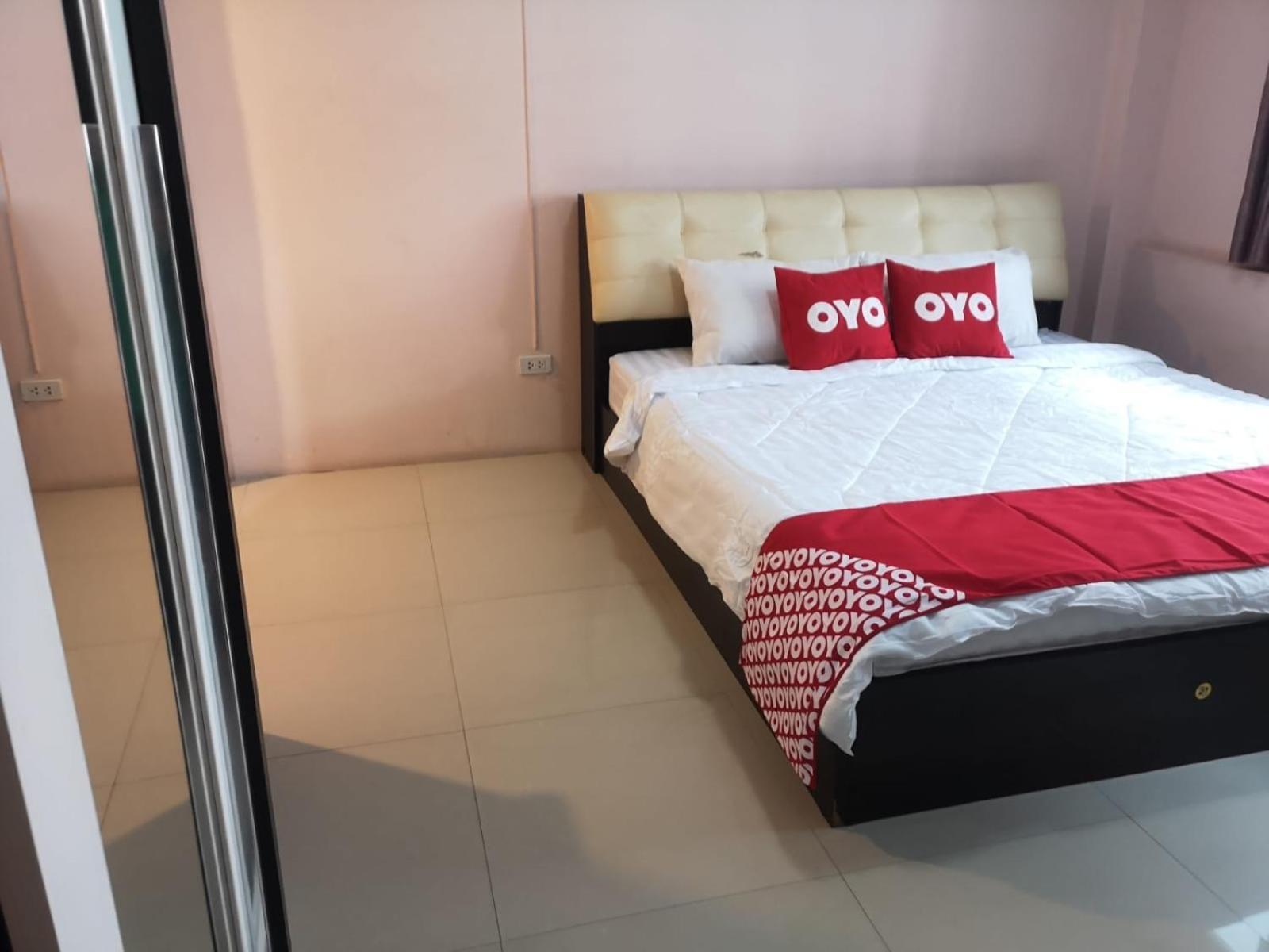 Kjs Pattaya Hotel Luaran gambar